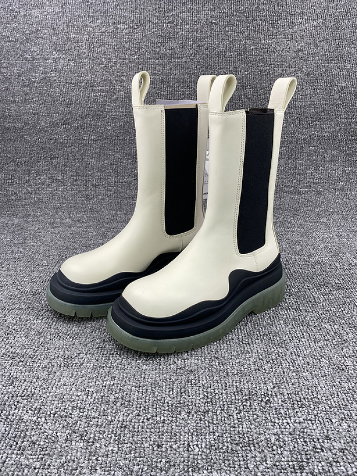 Bo*te*ga ve*ne*ta chelsea tire leather high boot