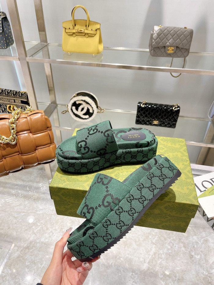 GCI GG Slide Sandal