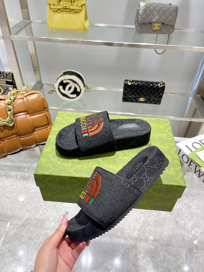 GCI GG Slide Sandal