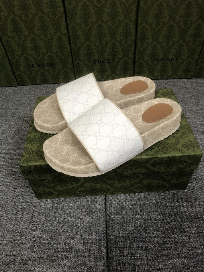 GCI GG Slide Sandal
