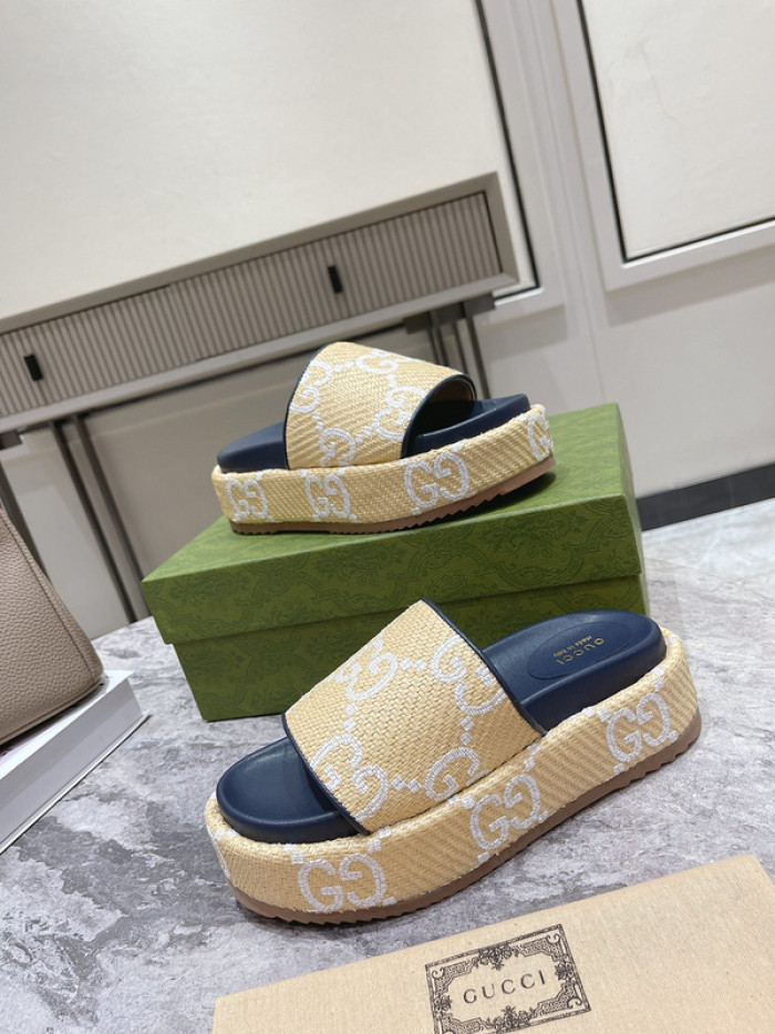 GCI GG Slide Sandal