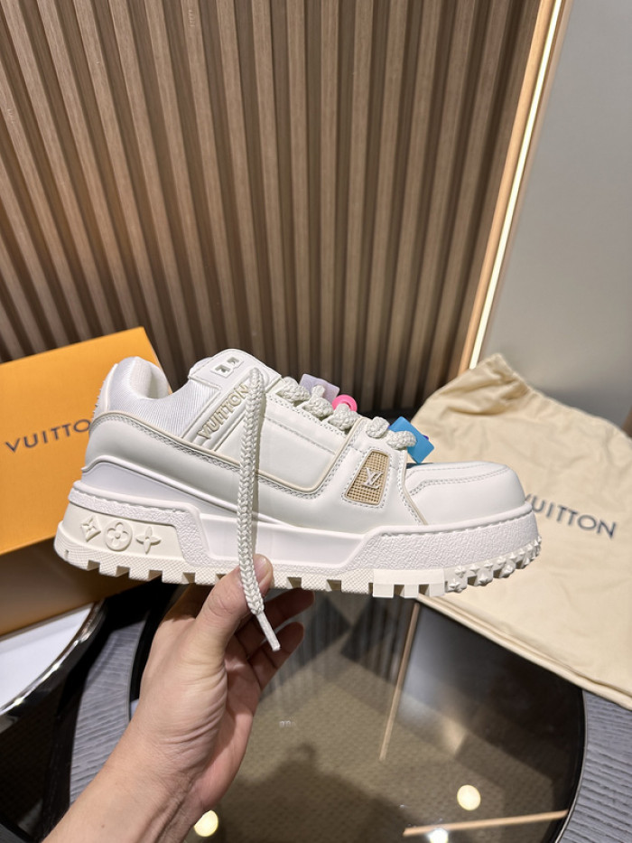 LUSV SNEAKERS