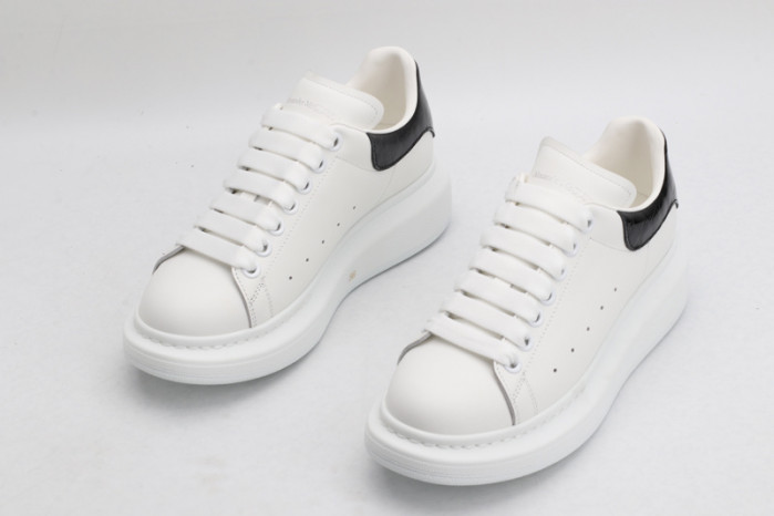 ALEXMQ Sneakers