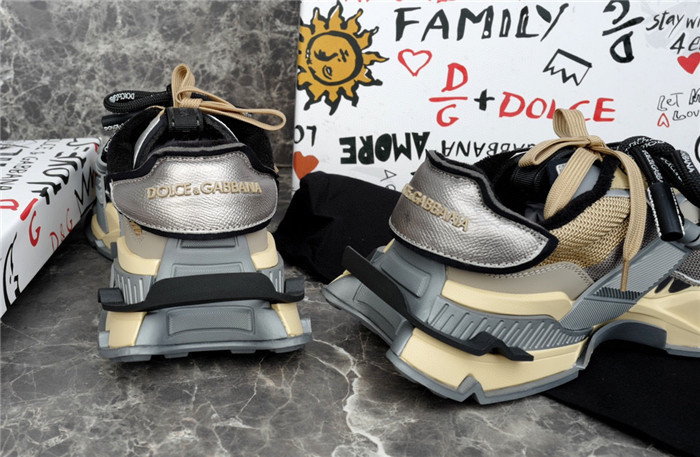 DG SNEAKER