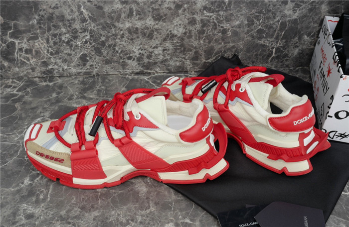 DG SNEAKER