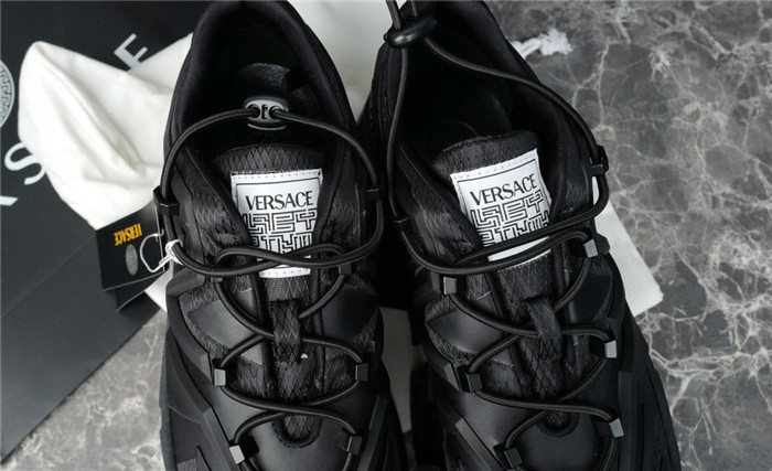 VRCE Sneaker