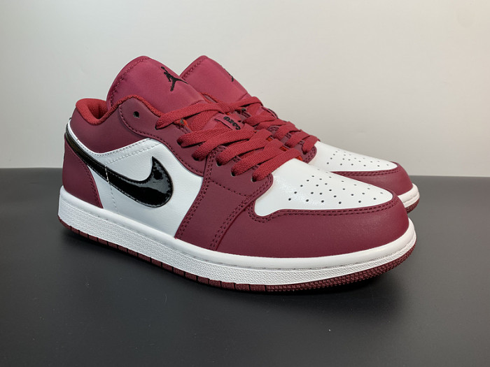 Air Jordan 1 Low 