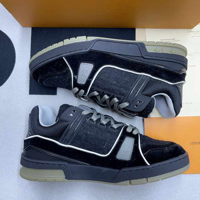LUSV SNEAKERS