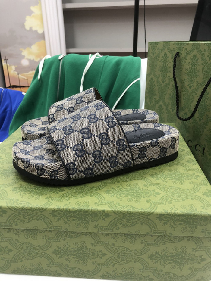 GCI GG Slide Sandal