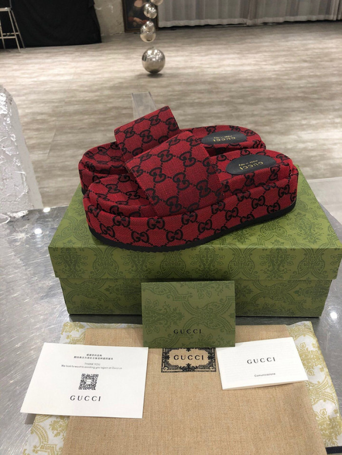 GCI GG Slide Sandal