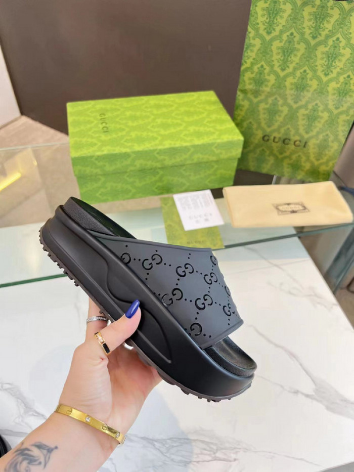 GCI GG Slide Sandal