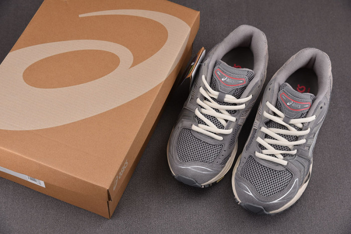 As*ic*s gel kayano 14 