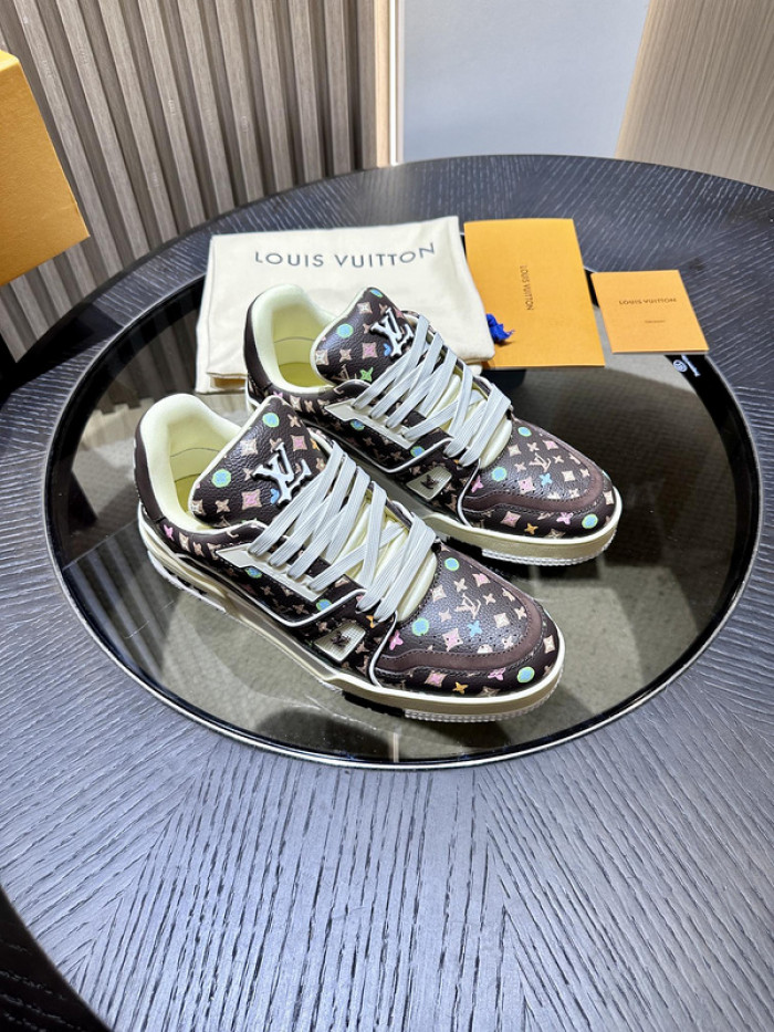LUSV SNEAKERS
