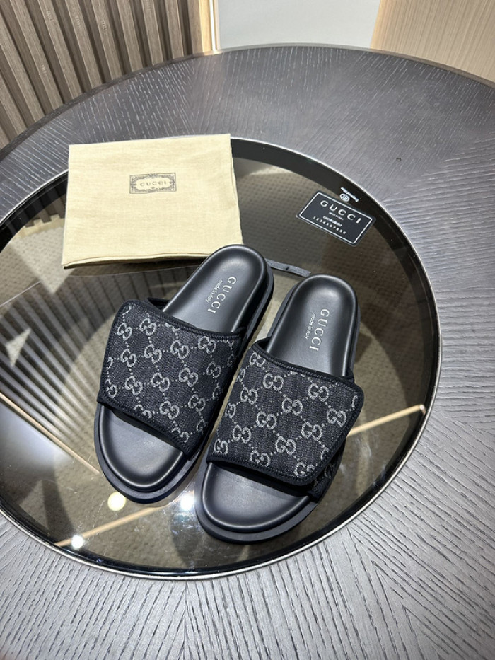 GCI GG Slide Sandal