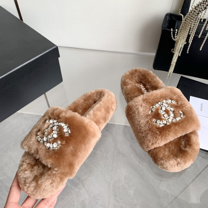 CN Slide Sandal