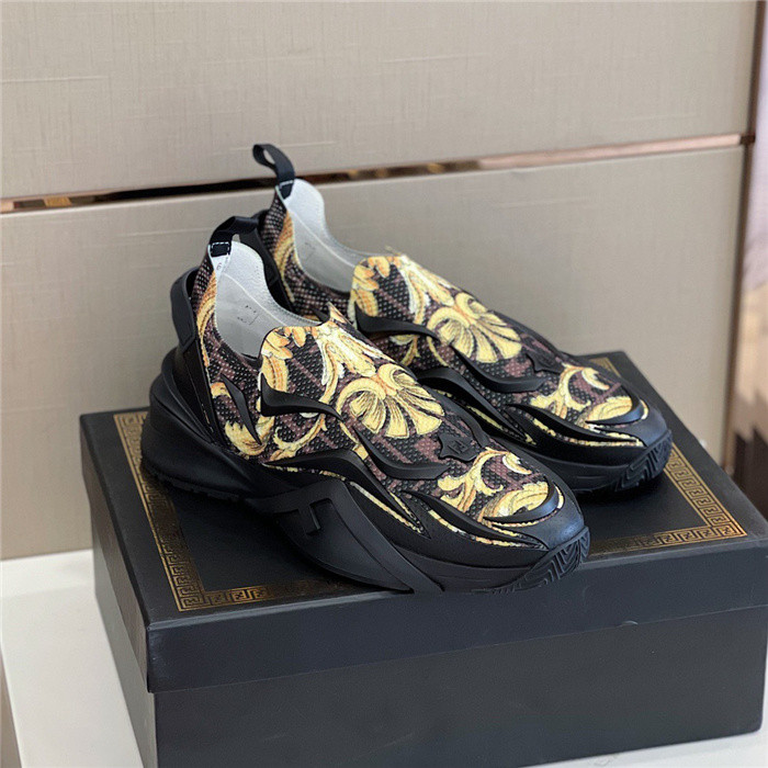 VRCE Sneaker