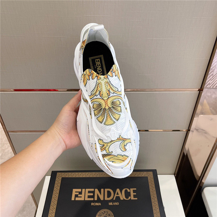 VRCE Sneaker