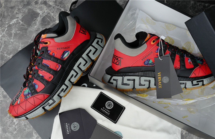 VRCE Sneaker