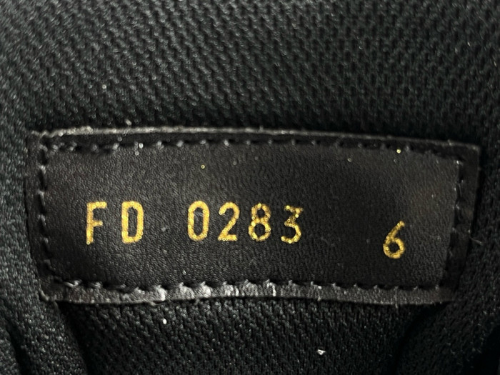 LUSV SNEAKERS