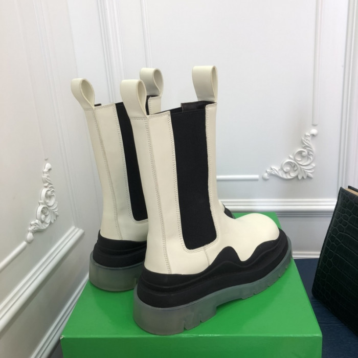 Bo*te*ga ve*ne*ta chelsea tire leather high boot