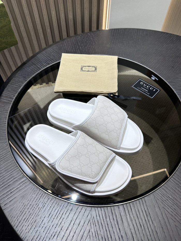 GCI GG Slide Sandal