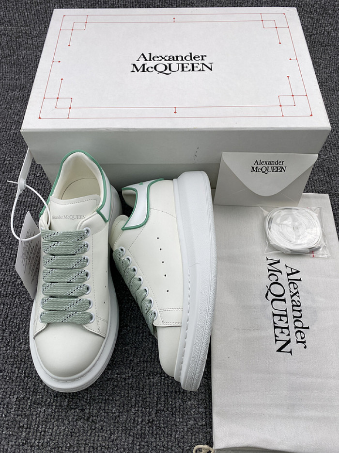 ALEXMQ Sneakers