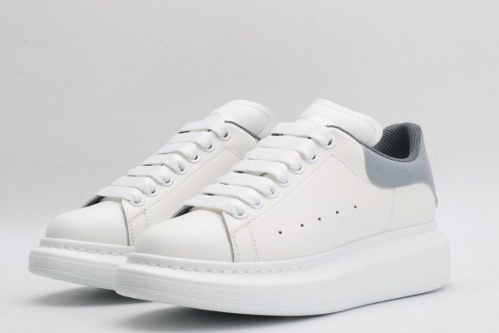ALEXMQ Sneakers