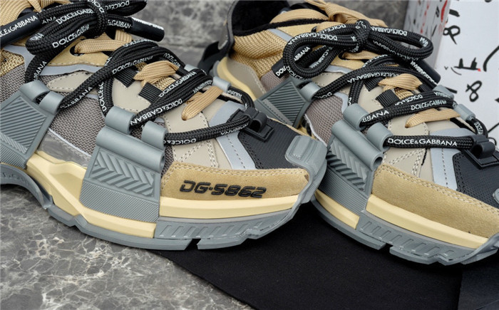 DG SNEAKER