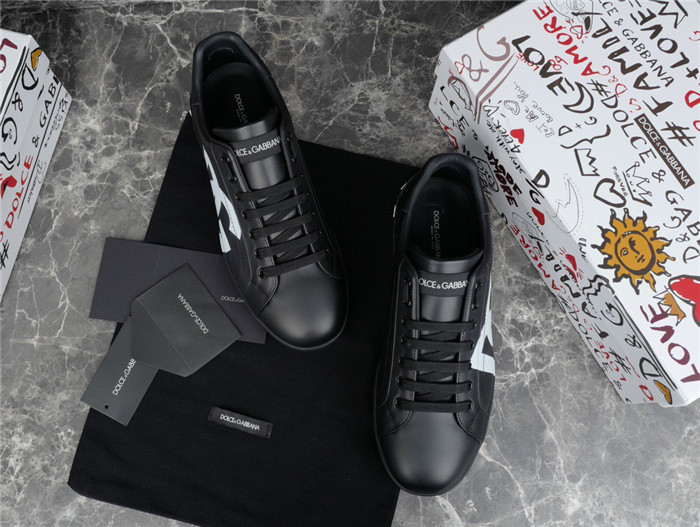 DG SNEAKER