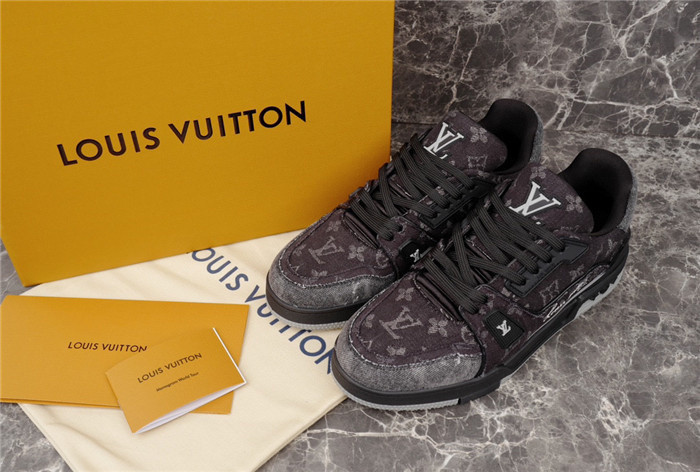 LUSV SNEAKERS