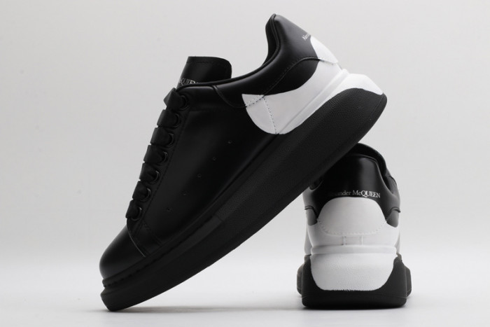 ALEXMQ Sneakers