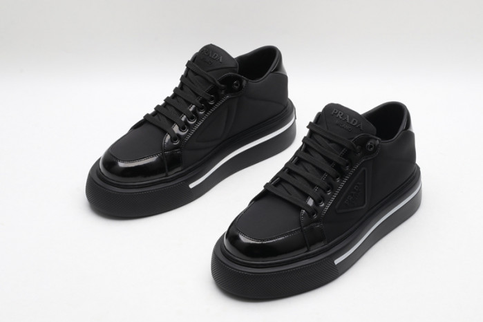 PRDA Sneaker