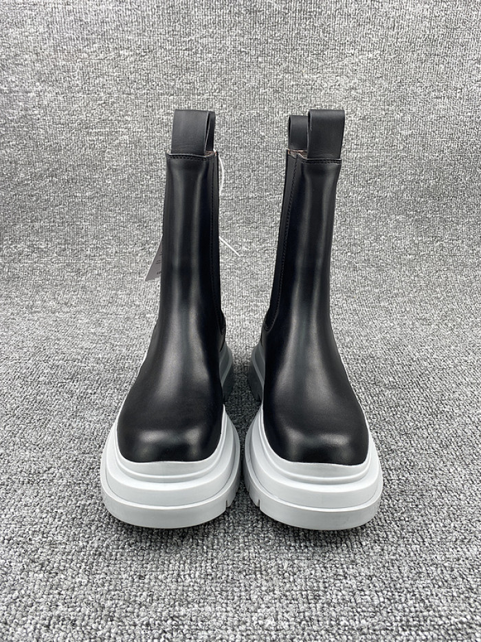 Bo*te*ga ve*ne*ta chelsea tire leather high boot