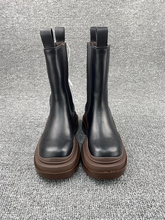 Bo*te*ga ve*ne*ta chelsea tire leather high boot