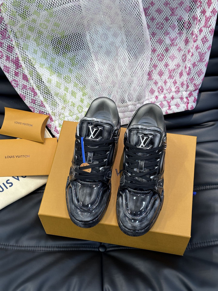 LUSV SNEAKERS