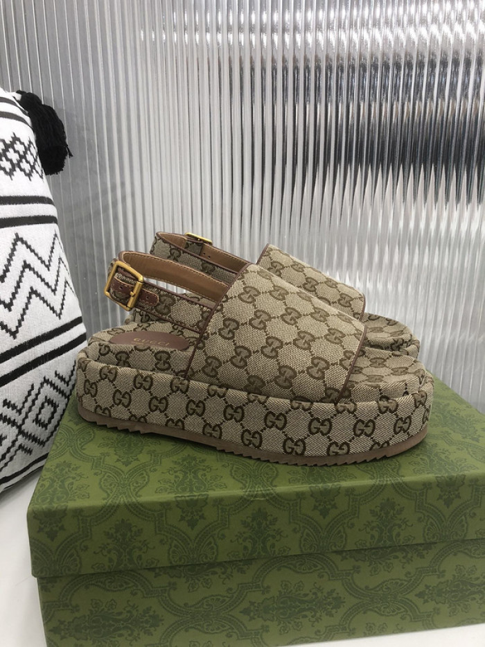 GCI GG Slide Sandal