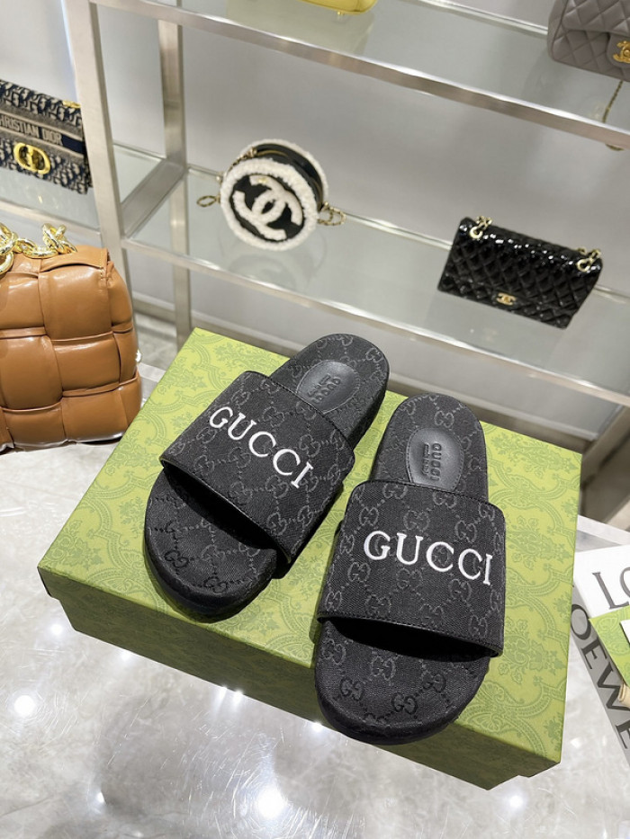 GCI GG Slide Sandal