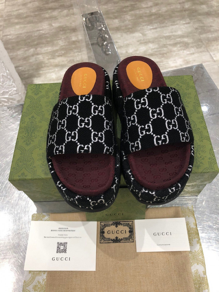 GCI GG Slide Sandal