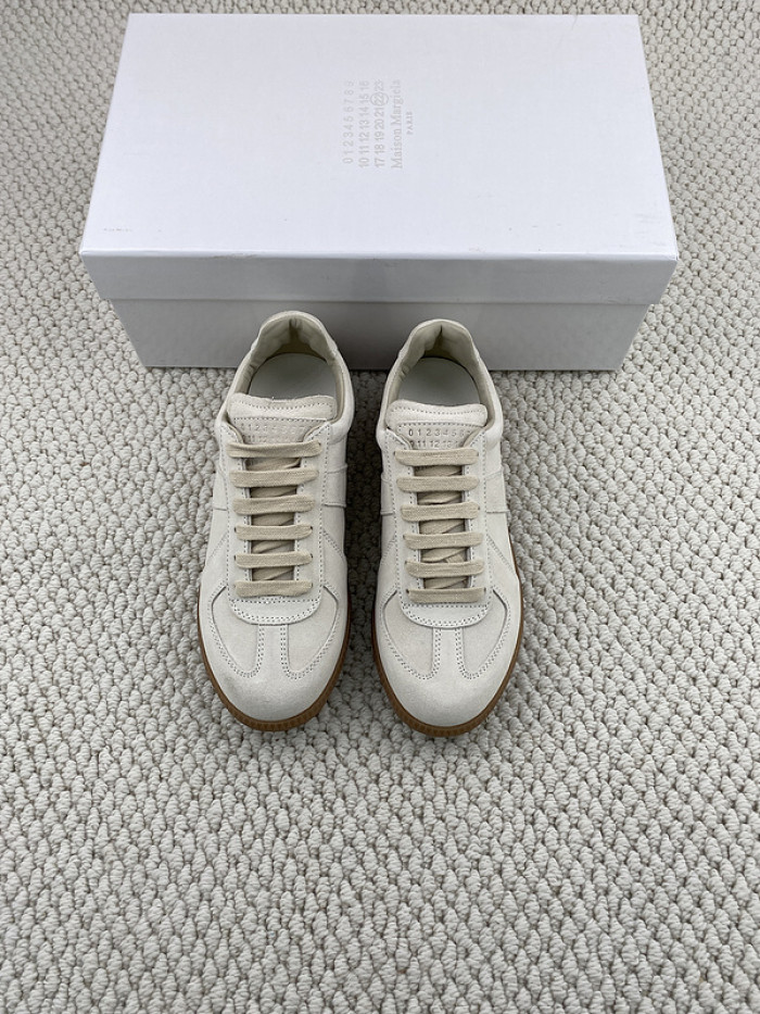 ma*s*n Ma*i*la sneaker