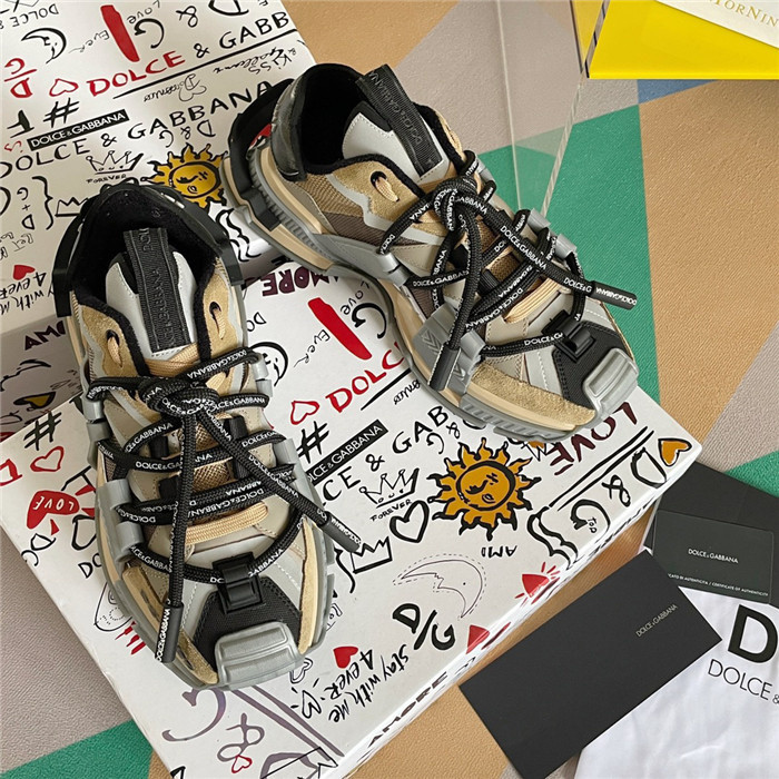 DG SNEAKER