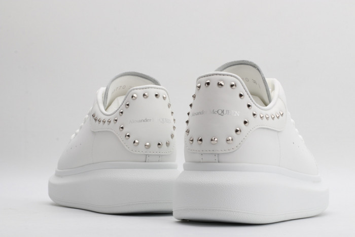 ALEXMQ Sneakers